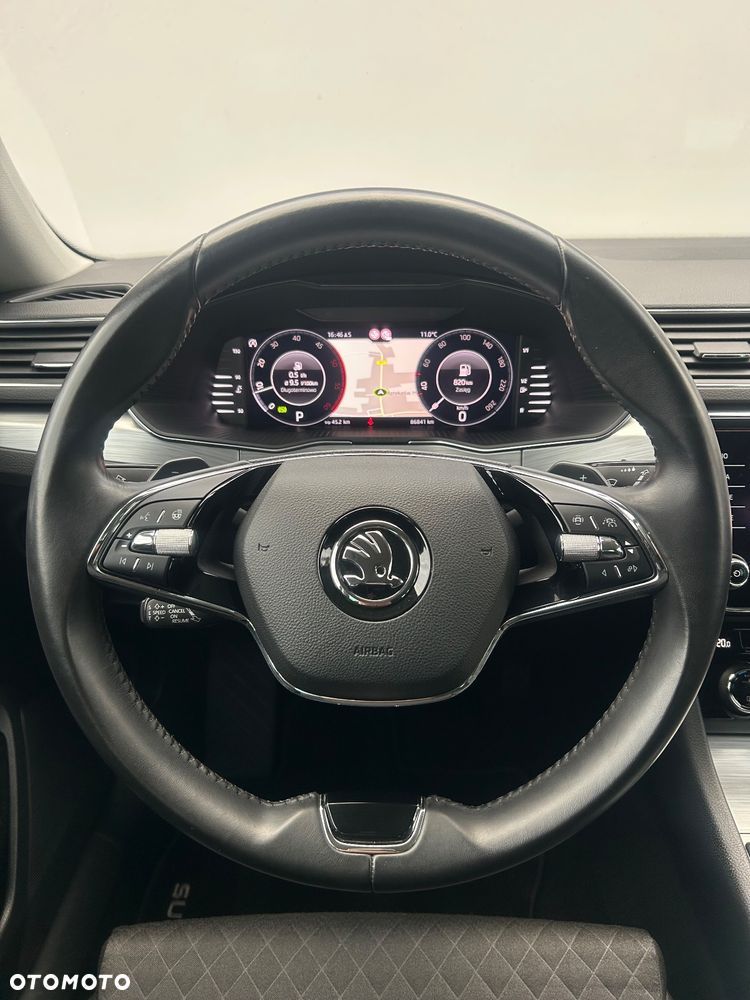 Skoda Superb 2.0 TDI DSG Ambition - 24