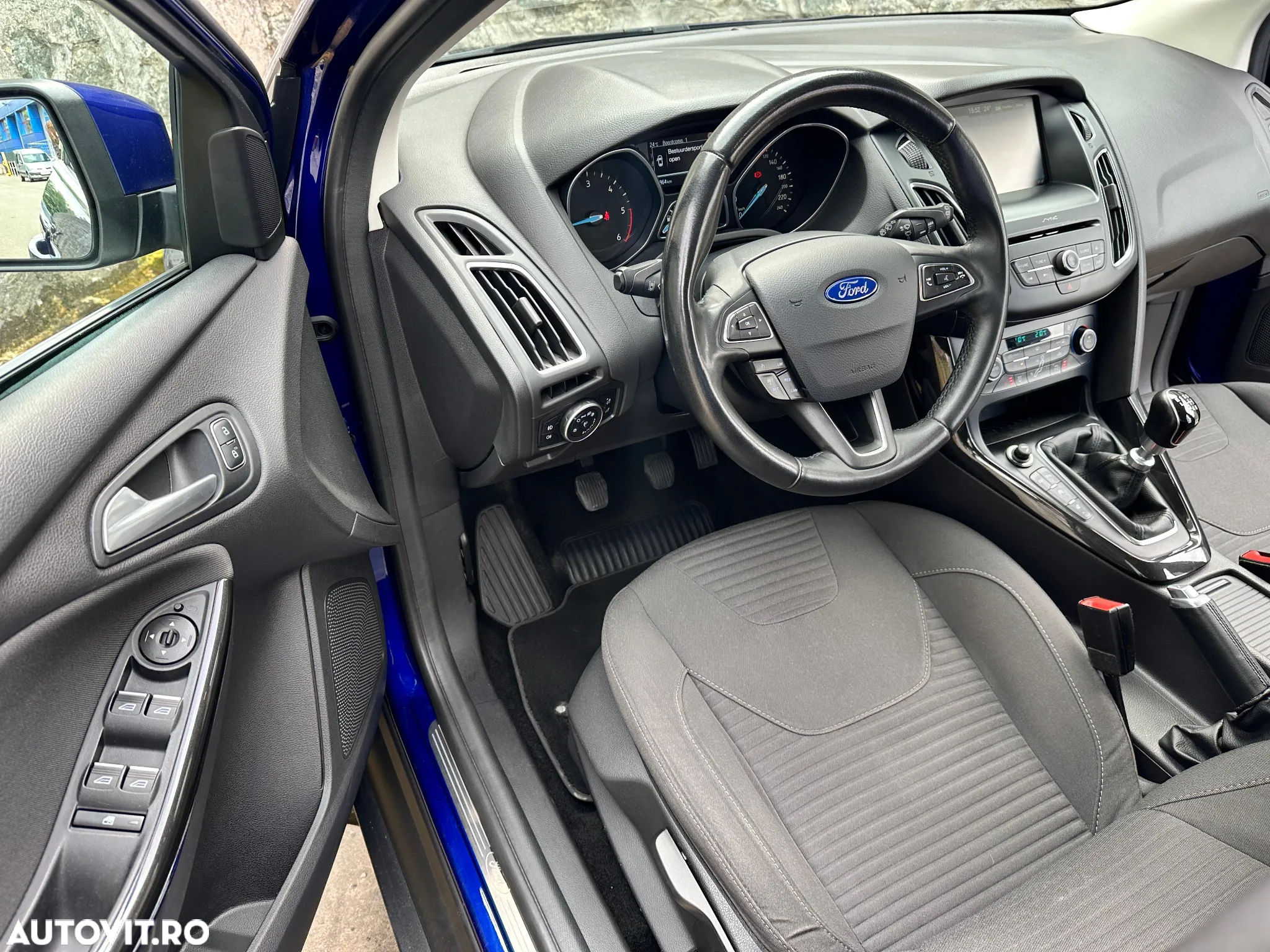 Ford Focus 1.5 EcoBlue Start-Stopp-System TITANIUM - 22