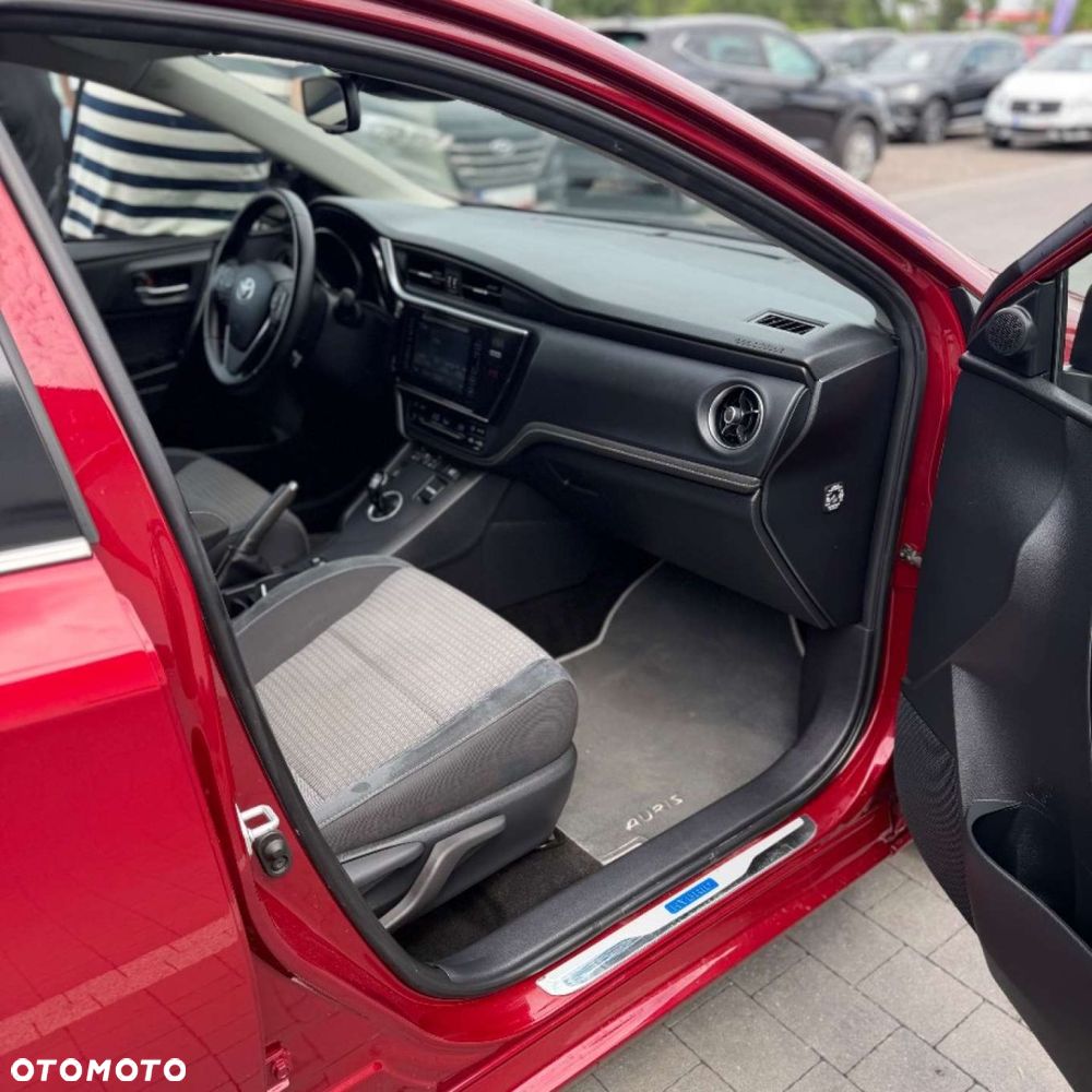 Toyota Auris - 38