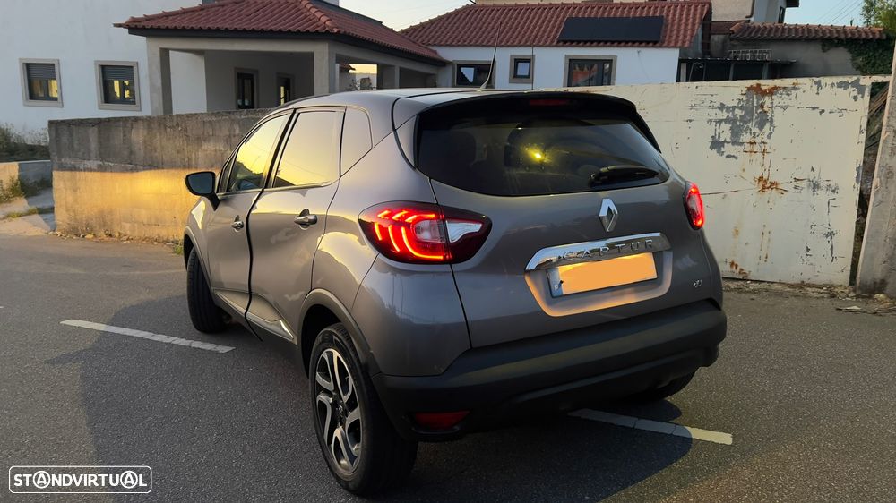Renault Captur 1.5 dCi Exclusive - 3