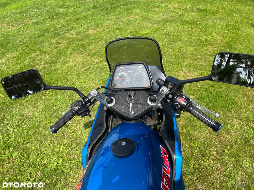 Suzuki GSX - 14