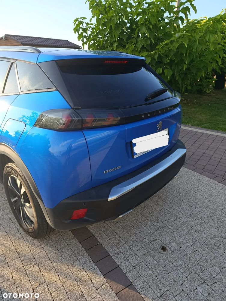 Peugeot 2008 1.2 PureTech Allure S&S EAT8 - 4