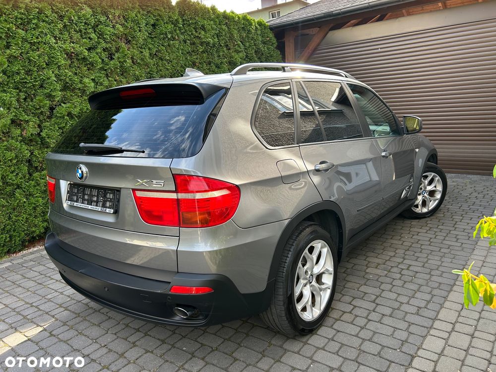 BMW X5 2009 photo 2