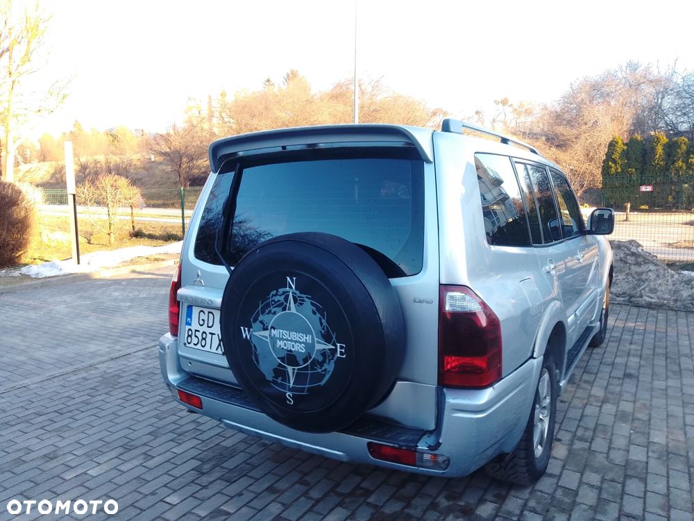 Mitsubishi Pajero 3.2 DI-D Automatik Dakar - 20