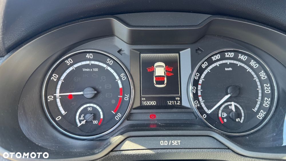 Skoda Octavia 2.0 TSI RS - 13