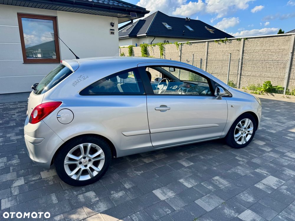 Opel Corsa - 8