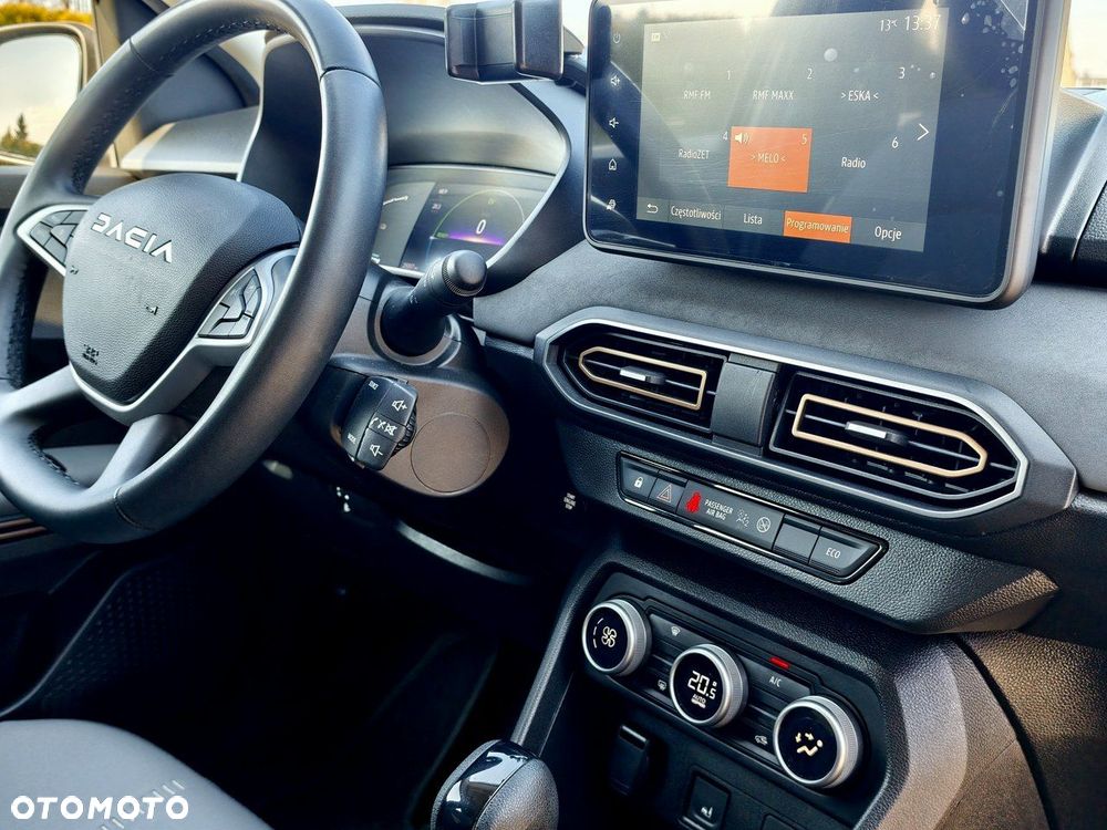 Dacia Jogger 1.6 Full Hybrid 140 Extreme MMT - 25