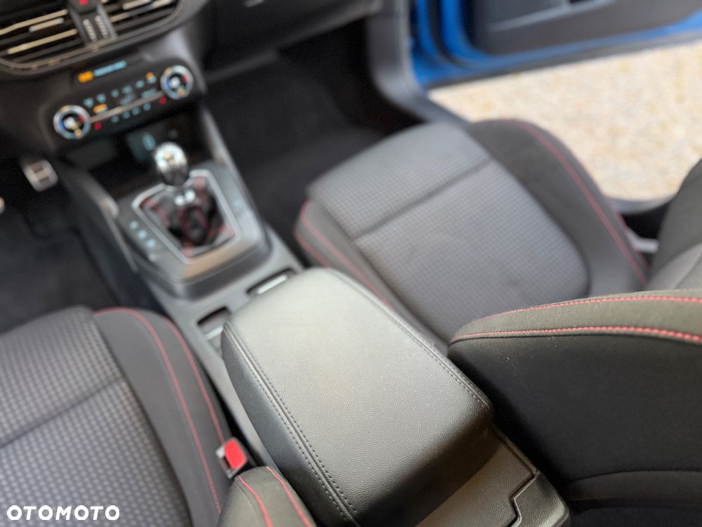 Ford Focus 2.0 EcoBlue ST-Line Business - 14