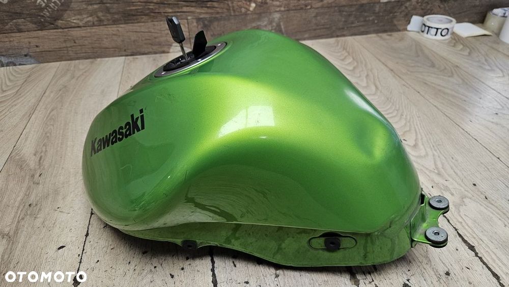 Zbiornik Paliwa Bak korek wlewu klucz Kawasaki ER6 / ER-6 - 5