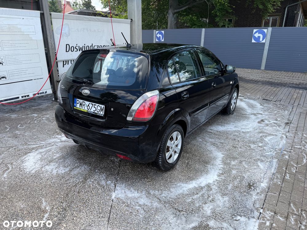 Kia Rio 1.4 Optimum - 1