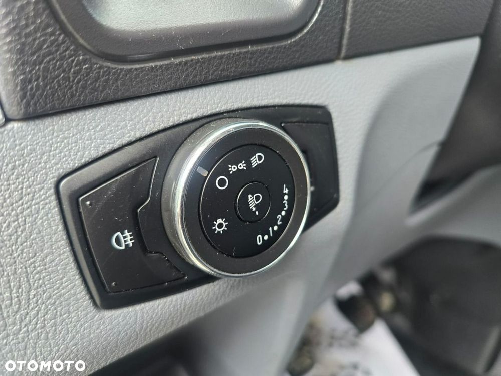 Ford Transit - 26