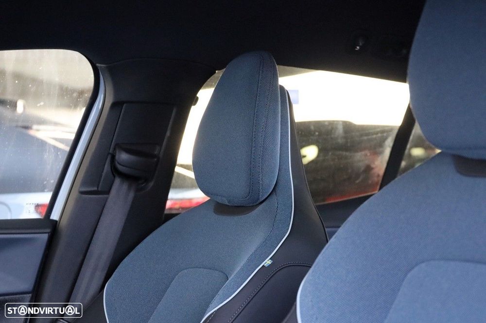 Volvo EX30 69 kWh Twin Motor Plus - 9