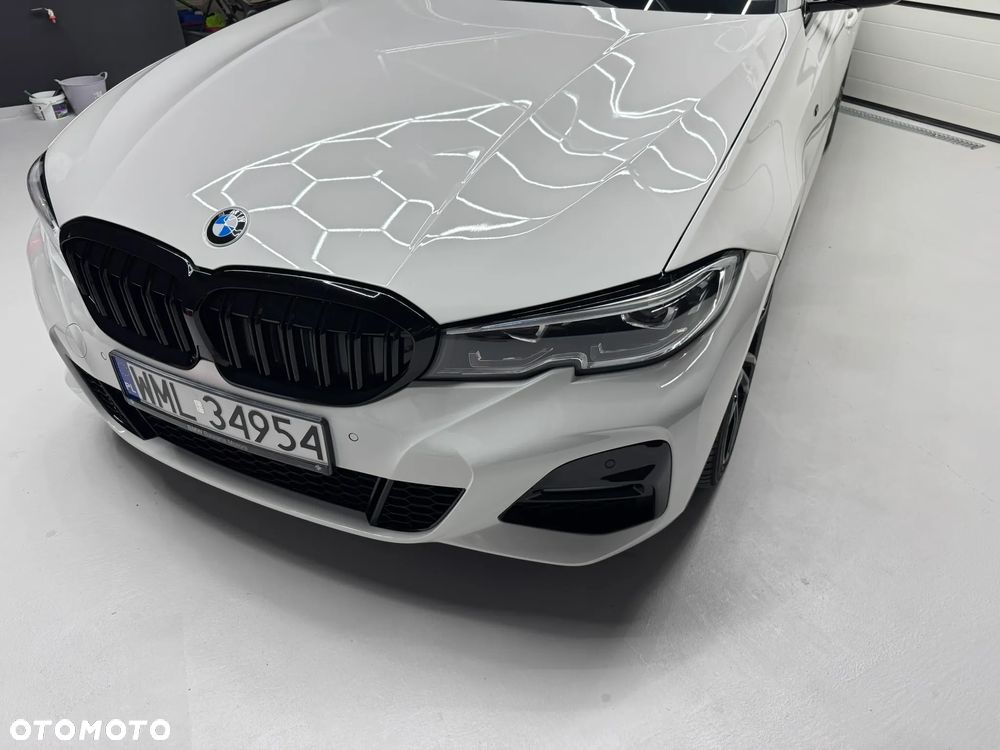 BMW Seria 3 330i xDrive M Sport sport - 3