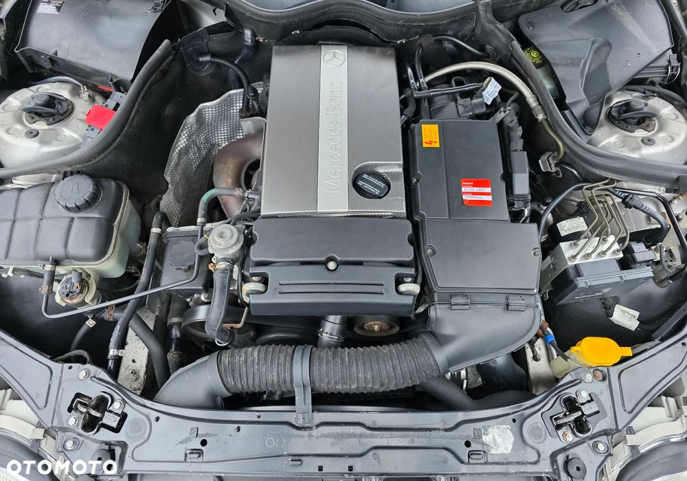 Mercedes-Benz Klasa C 180 Kompressor Avantgarde Sport Edition - 21