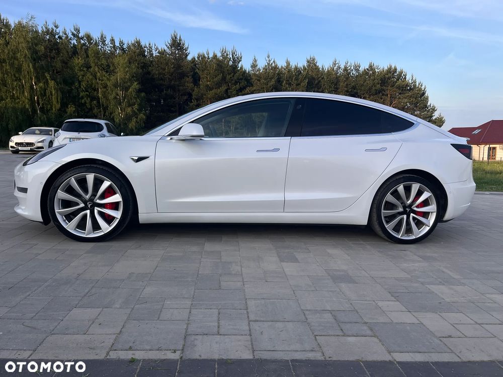 Tesla Model 3 Langstreckenbatterie Allradantrieb Dual Motor Performance - 7