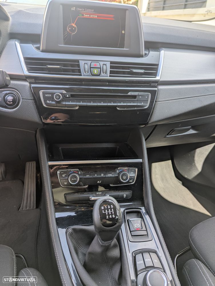 BMW 214 Gran Tourer d 7L - 11