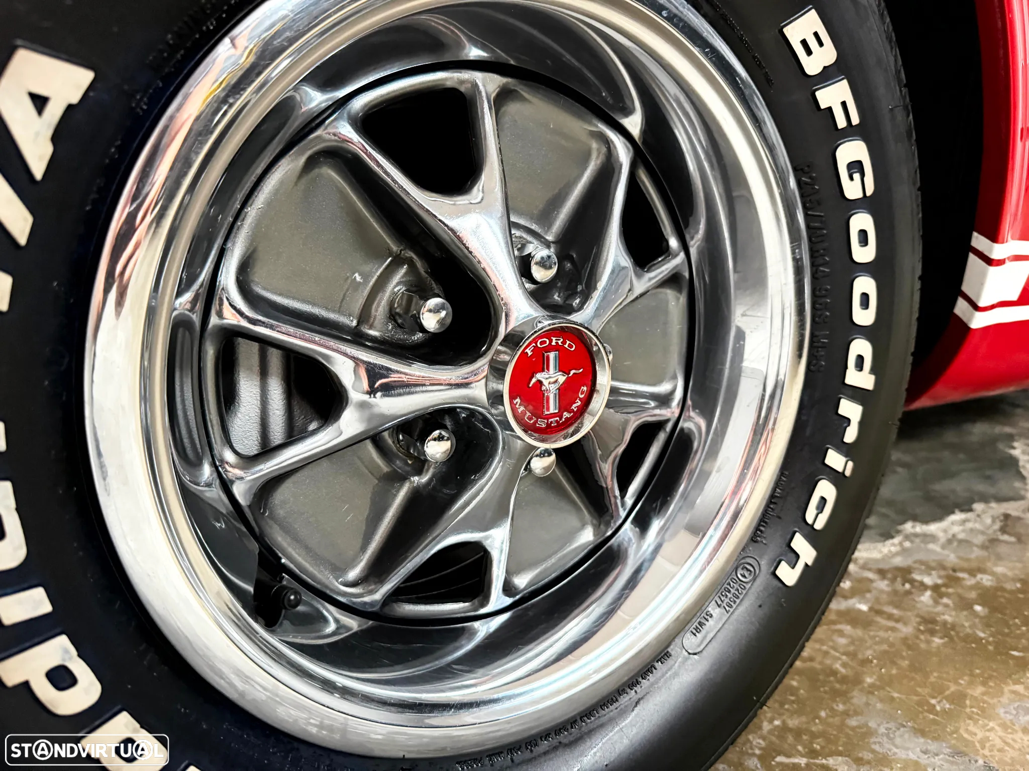 Ford Mustang - 21