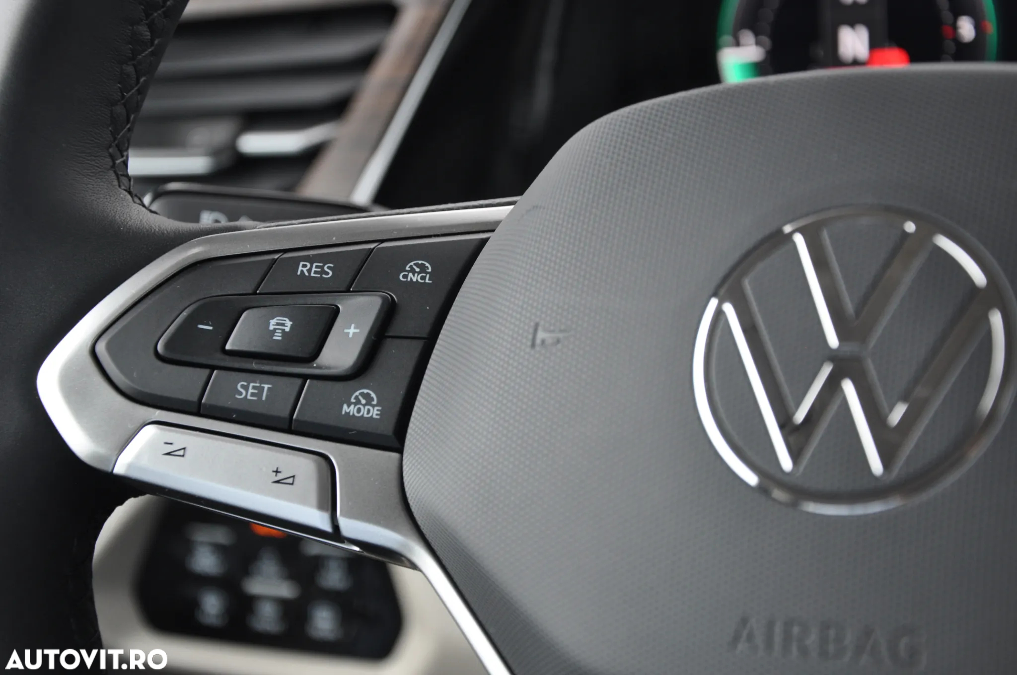 Volkswagen Multivan L 2.0 TDI DSG 110KW Style - 25
