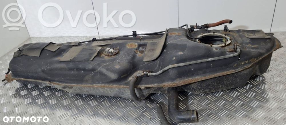 Toyota Rav4 III Zbiornik Paliwa - 4