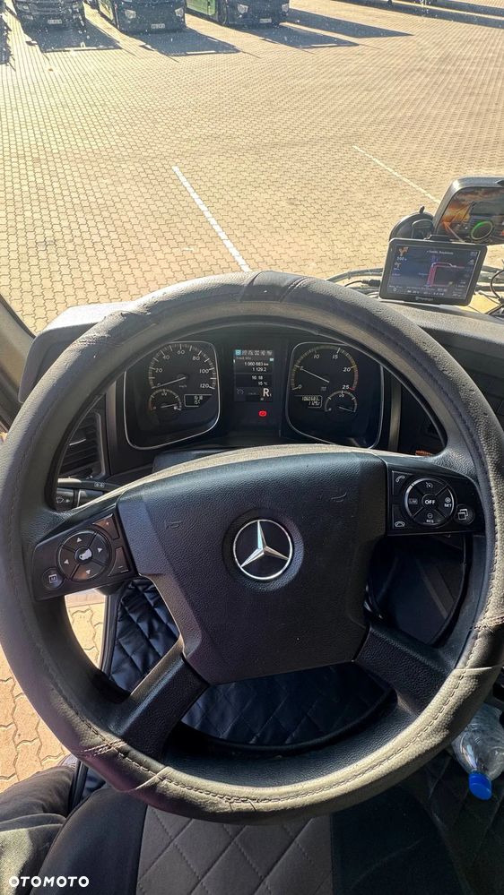 Mercedes-Benz Actros MP4 1845 - 11