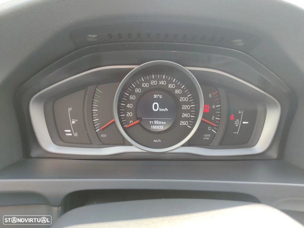 Volvo V60 1.6 D2 Drive Momentum Start/Stop - 22