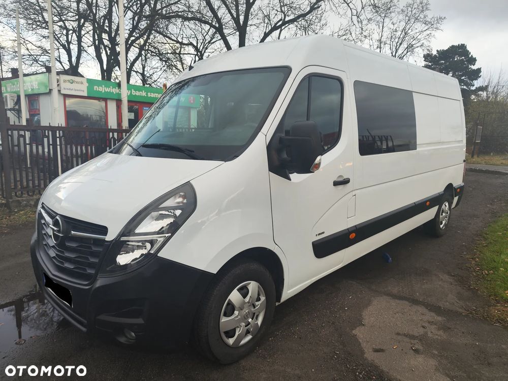 Opel Movano  brygadówka 7 osób klima nawigacja hak tempomat ledy