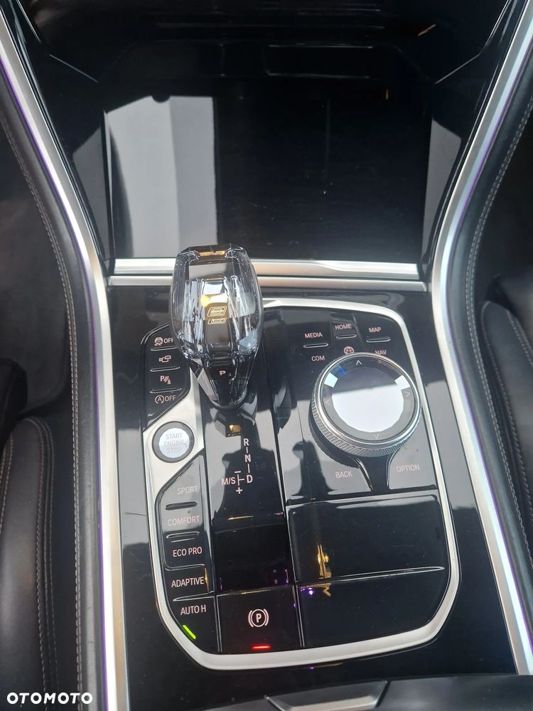 BMW Seria 8 M850i xDrive - 12