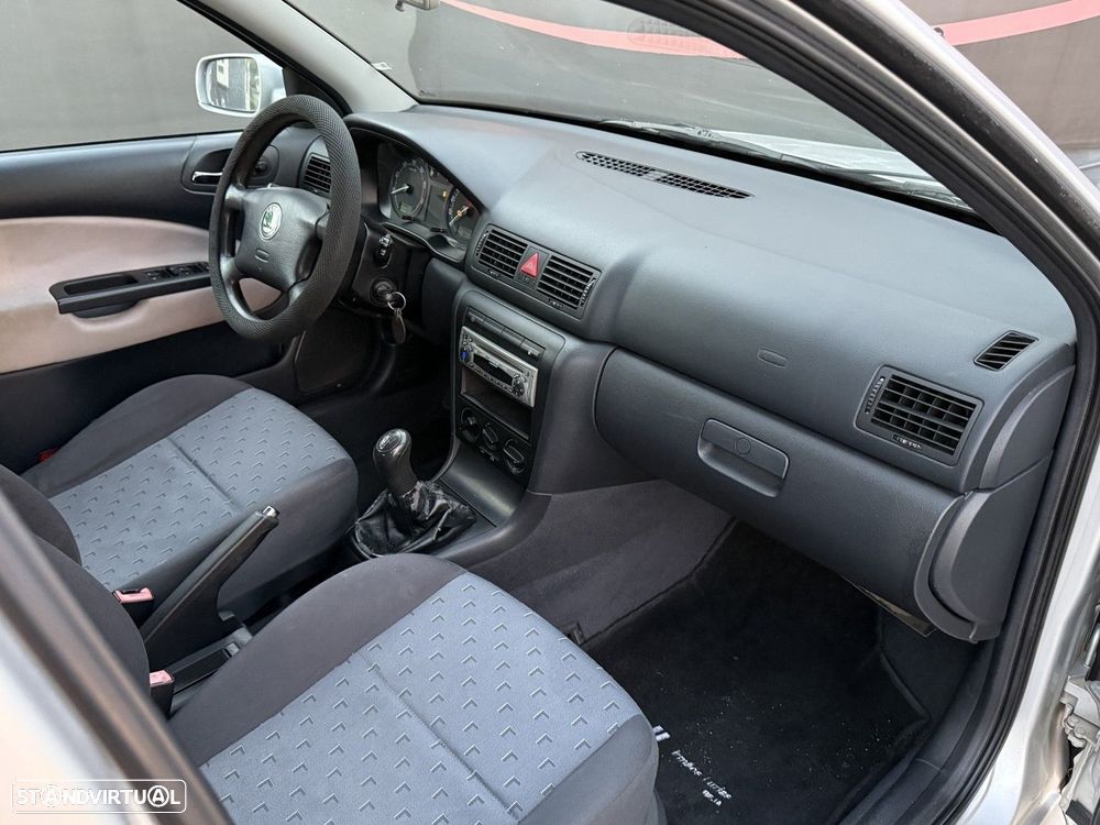 Skoda Octavia Break 1.4 Ambiente - 9