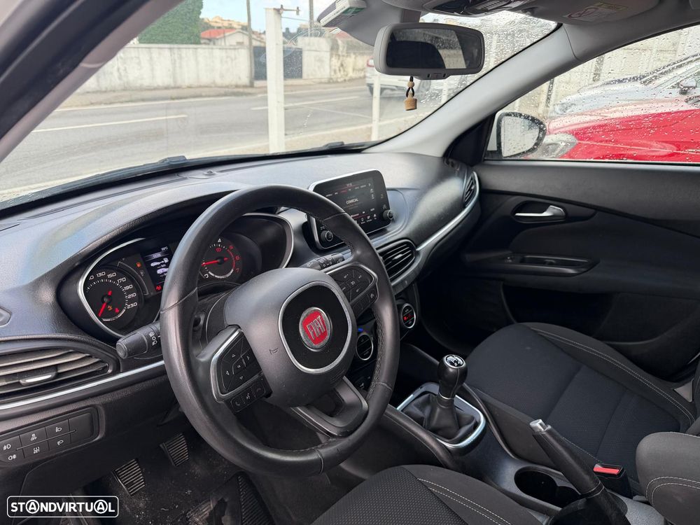 Fiat Tipo Station Wagon 1.3 M-Jet Lounge Tech - 18
