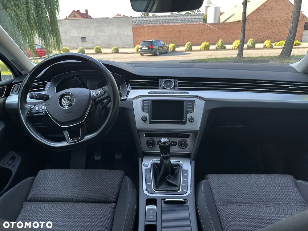 Volkswagen Passat 2.0 TDI (BlueMotion Technology) Comfortline - 13