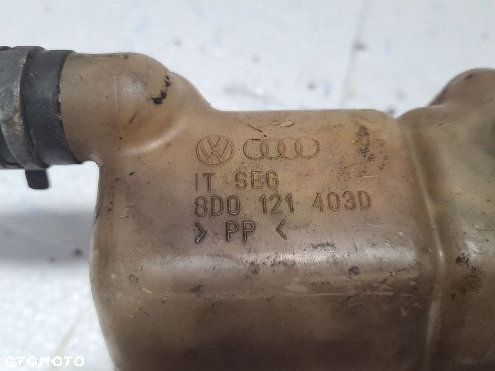 ZBIORNICZEK WYRÓWNAWCZY AUDI A4 B5 - 8