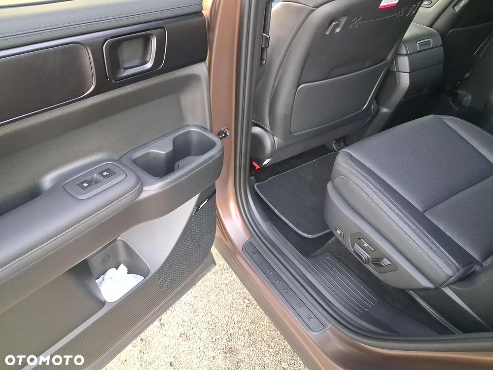 Hyundai Santa Fe 1.6 T-GDI PHEV Calligraphy 4WD 6os - 23