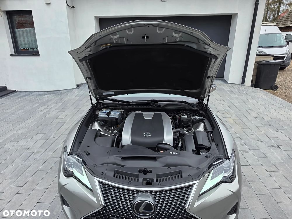 Lexus RC - 37