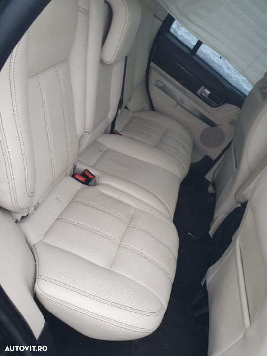 Dezmembrez Land Rover Range Rover sport an 2010, FACELIFT motor 3.0D V6 SDV6 306DT 180kw 245cp - 6