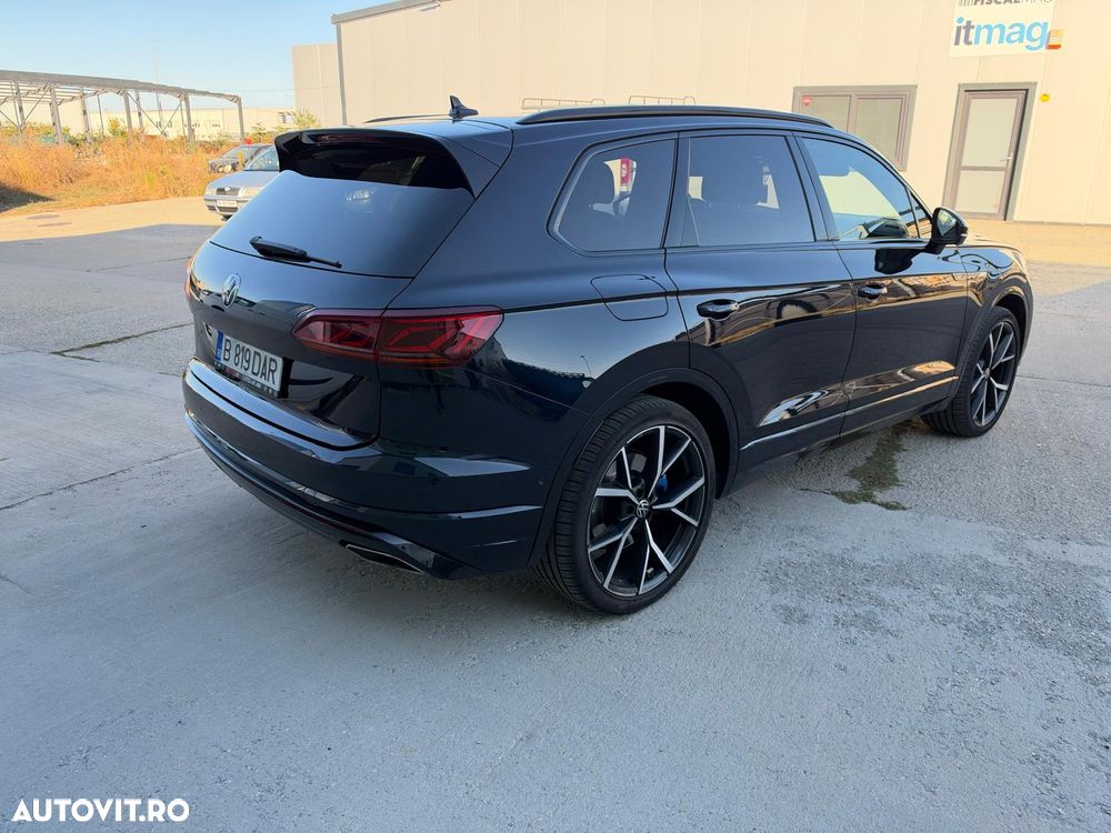 Volkswagen Touareg V6 TSI eHybrid PHEV R - 2