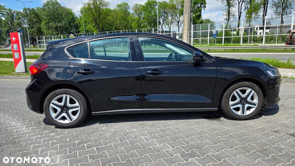 Ford Focus 1.5 EcoBlue Start-Stopp-System TITANIUM DESIGN - 10