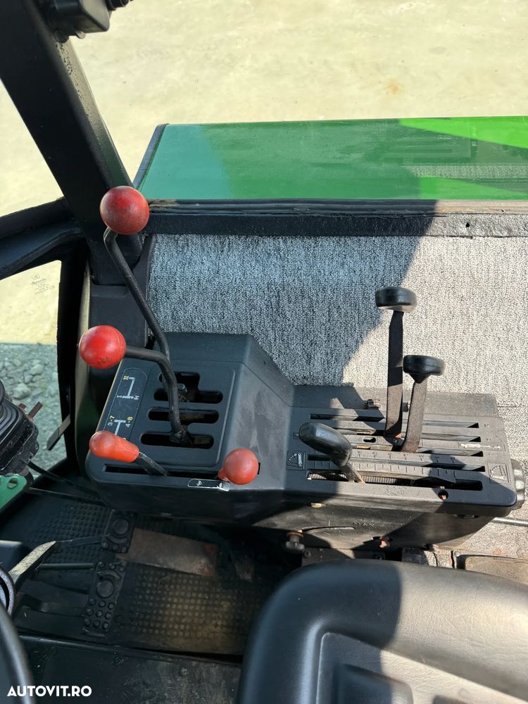 John Deere 2650 - 19