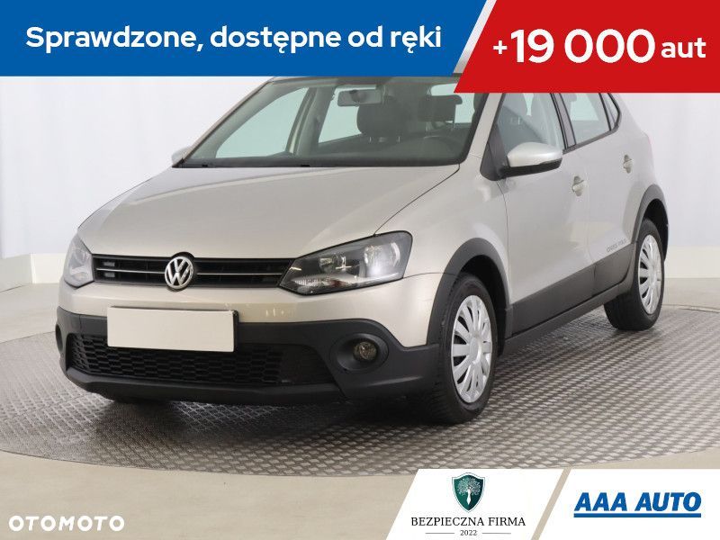 Volkswagen Polo - 2