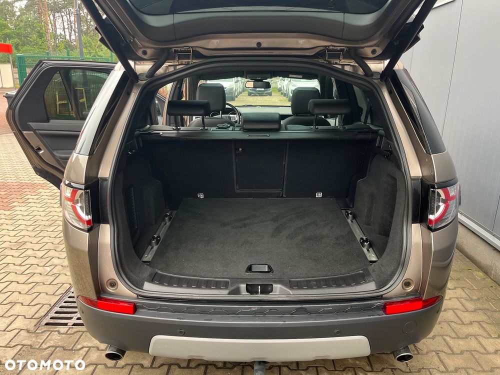 Land Rover Discovery Sport 2.0 TD4 HSE - 28
