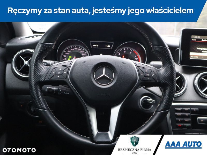 Mercedes-Benz GLA - 17