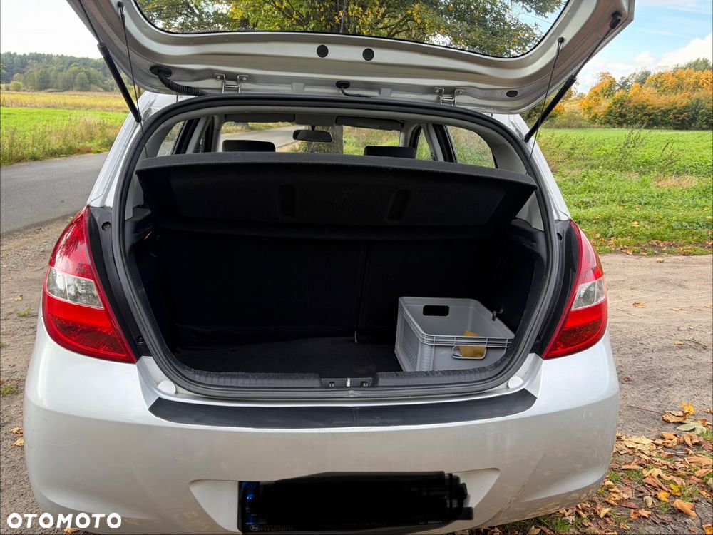 Hyundai i20 - 13