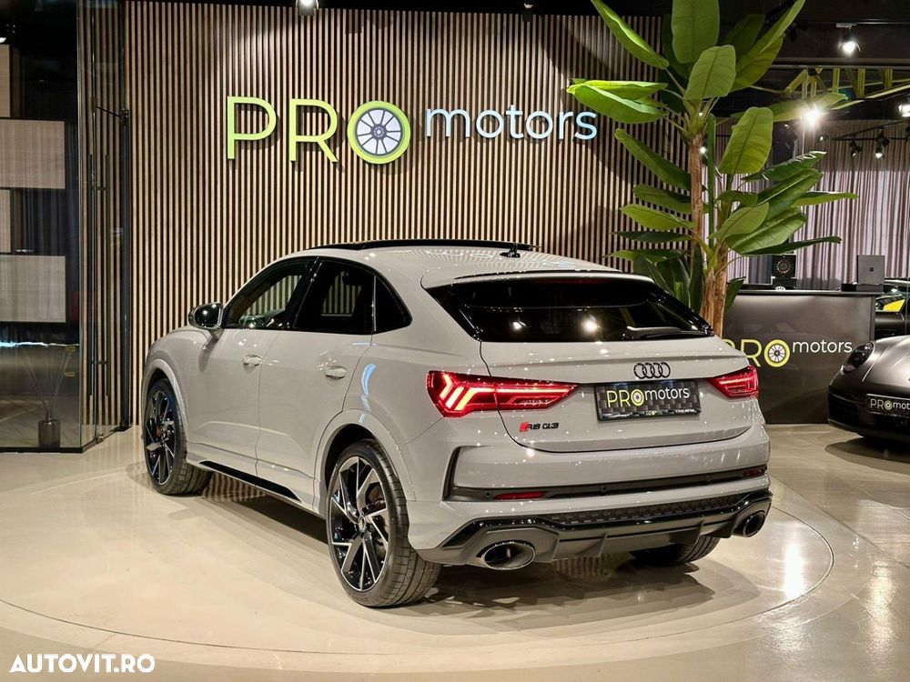 Audi RS Q3 RSQ3 2.5 TFSI quattro S tronic - 9