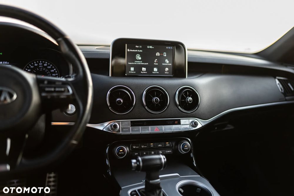 Kia Stinger 3.3 T-GDI AWD OPF GT - 19