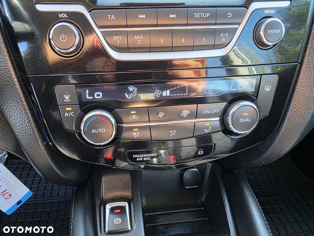 Nissan Qashqai 1.6 dCi 360 S&S - 24