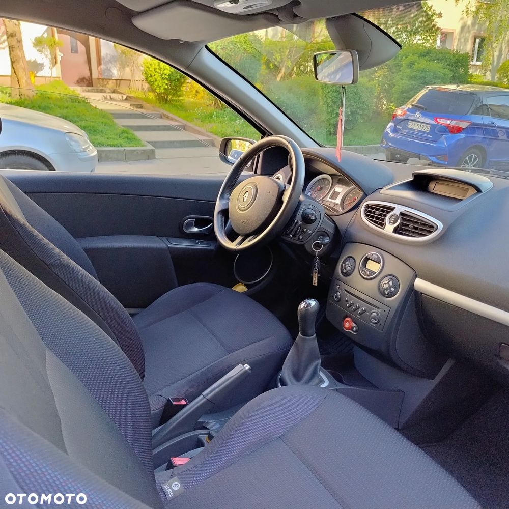 Renault Clio - 5