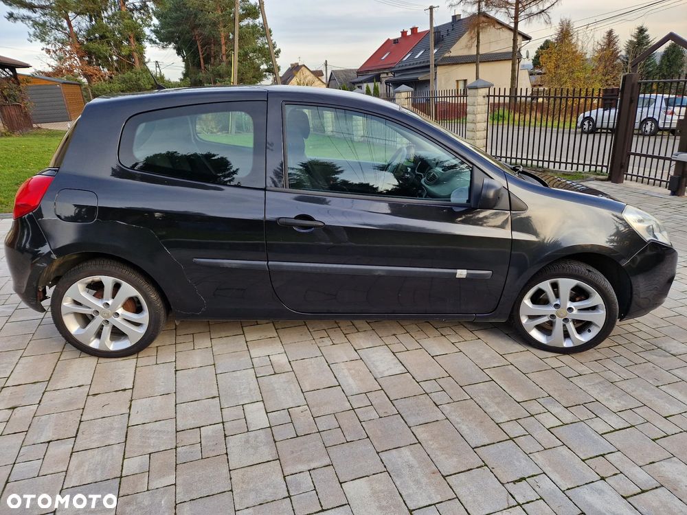 Renault Clio 1.5 dCi Authentique - 4