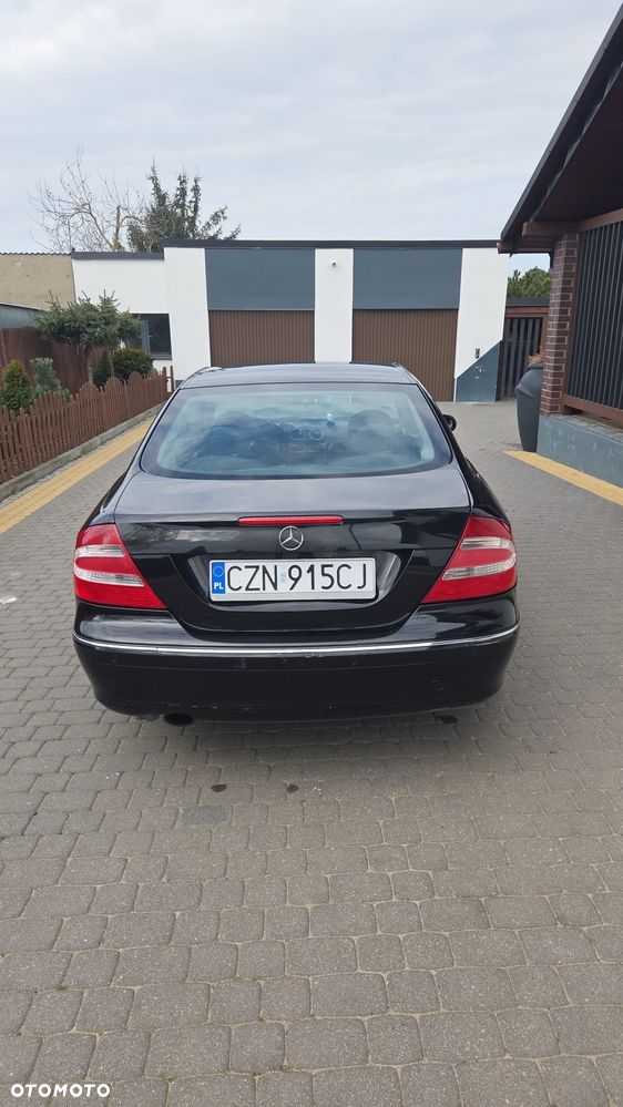 Mercedes-Benz CLK - 4