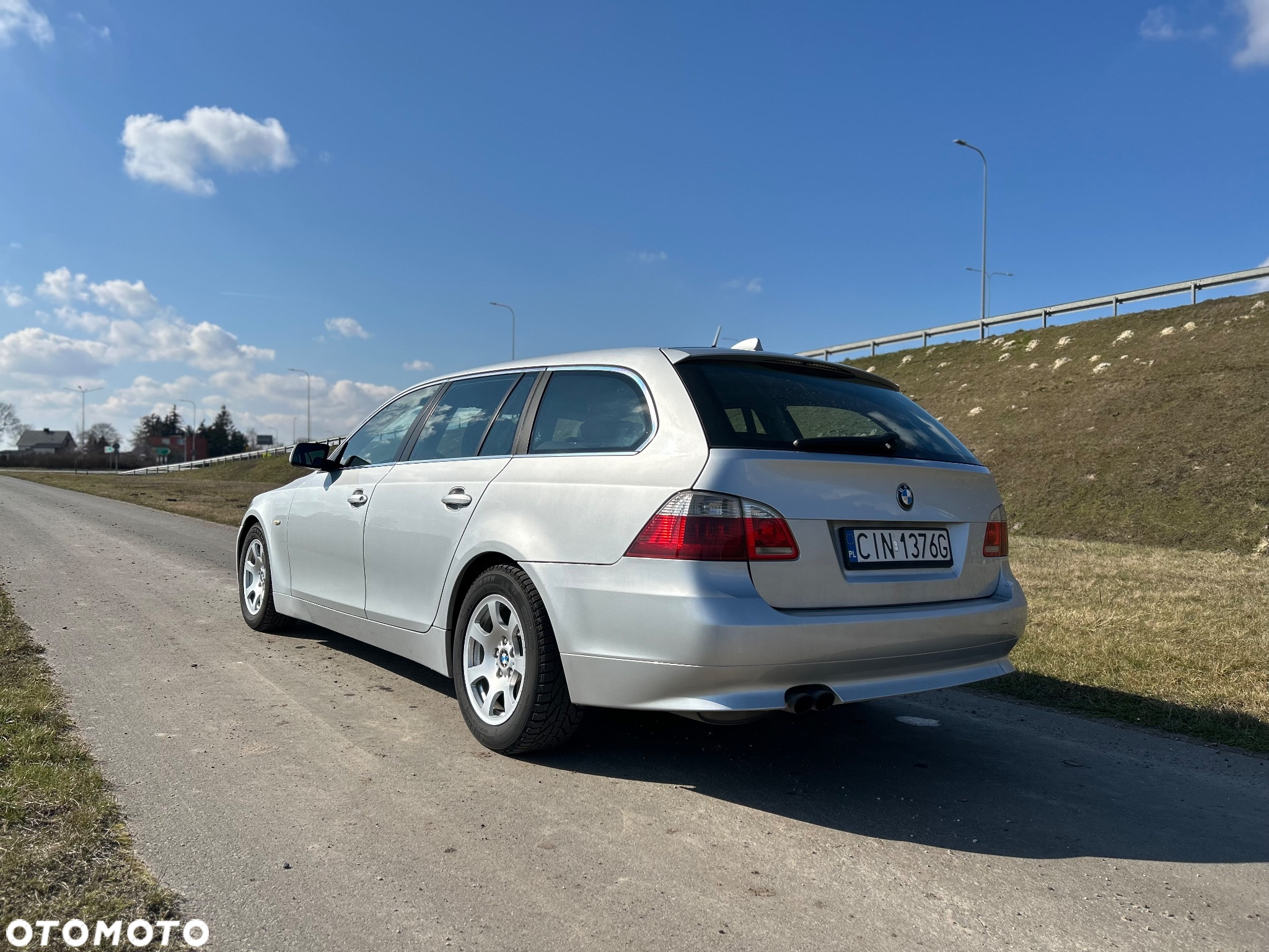 BMW Seria 5 525d Touring - 11