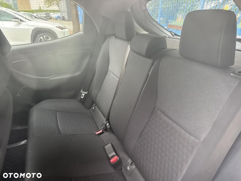 Toyota Yaris Hybrid 1.5 Comfort - 14