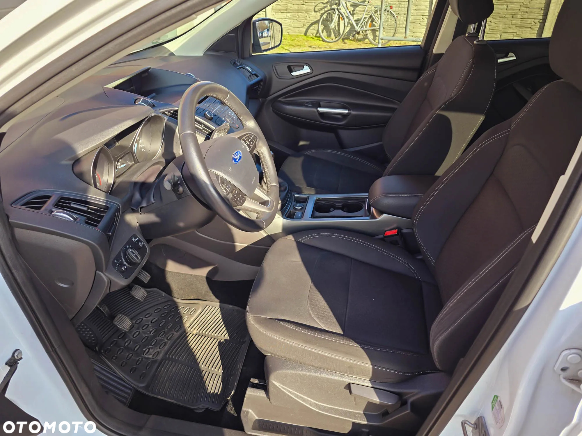 Ford Kuga - 30